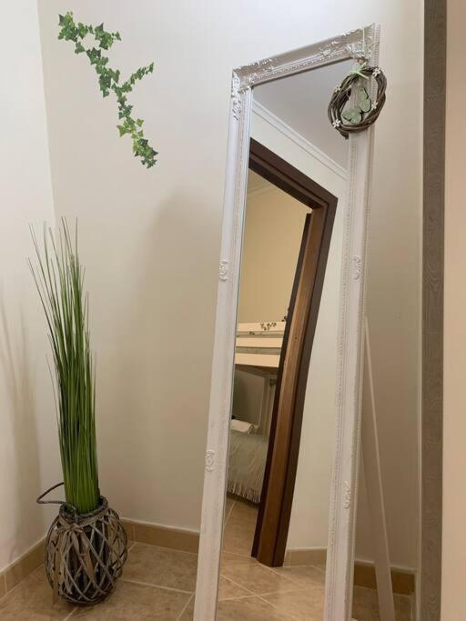 נאפולי Appartamento: La Maison Verte מראה חיצוני תמונה